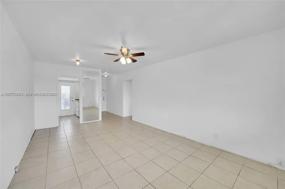 1050 E Sample Rd #309 Pompano Beach, FL 33064