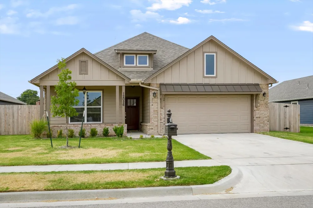 12026 E 106th Place Owasso, OK 74055
