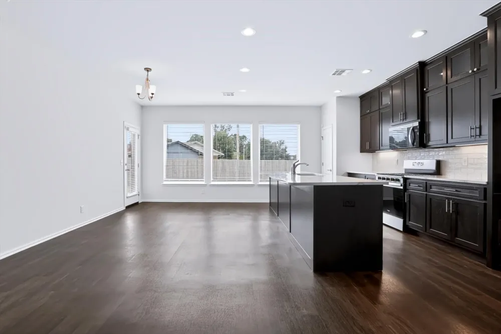 12026 E 106th Place Owasso, OK 74055
