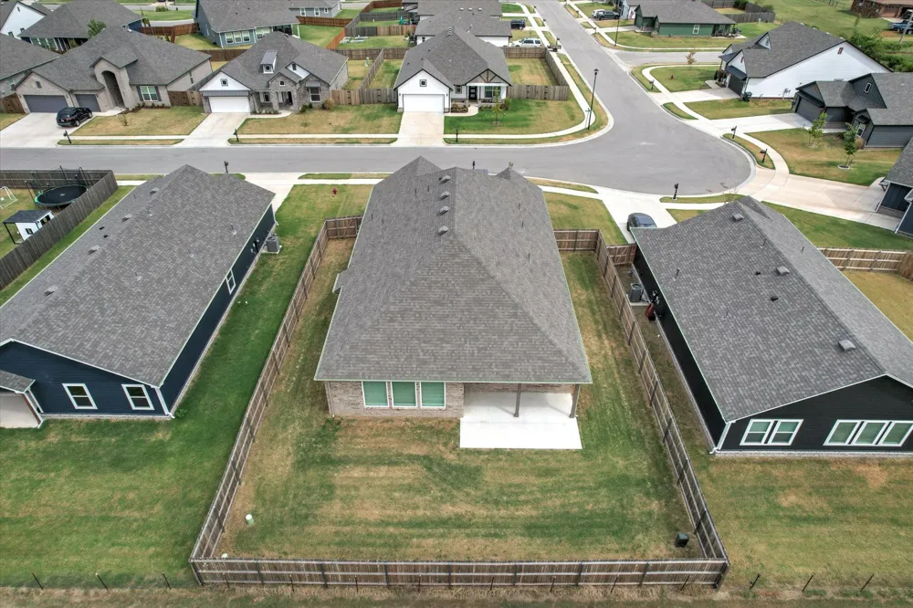 12026 E 106th Place Owasso, OK 74055
