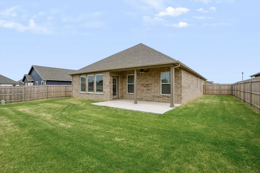 12026 E 106th Place Owasso, OK 74055