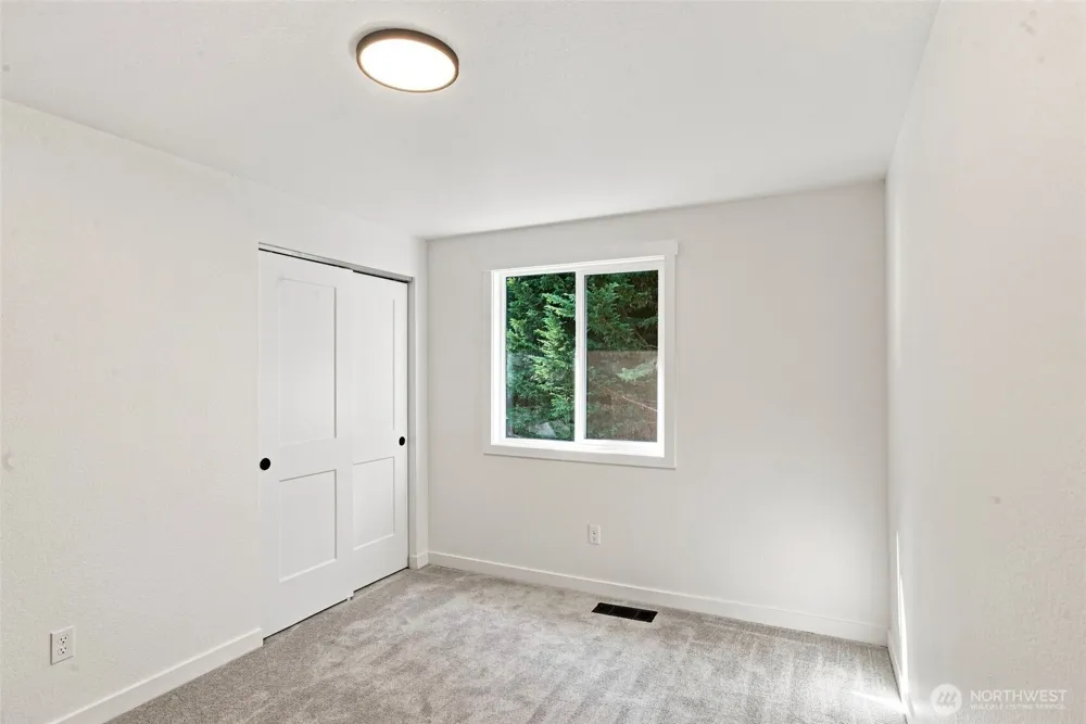 27607 129th Court SE Kent, WA 98030