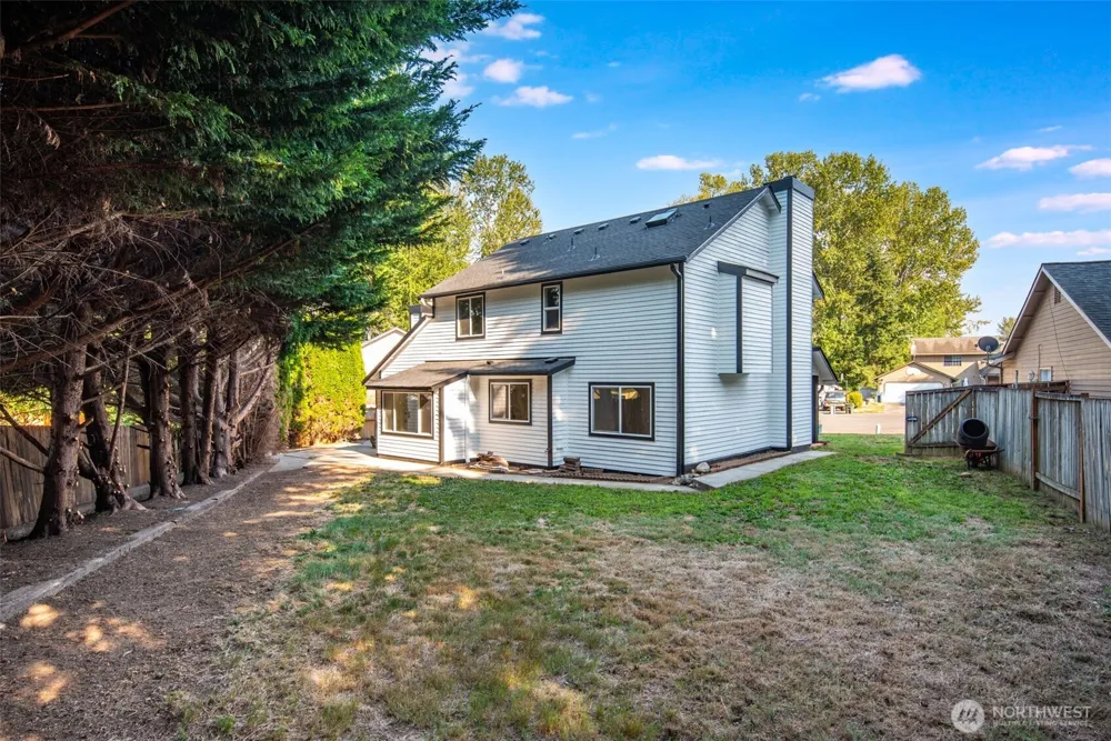 27607 129th Court SE Kent, WA 98030
