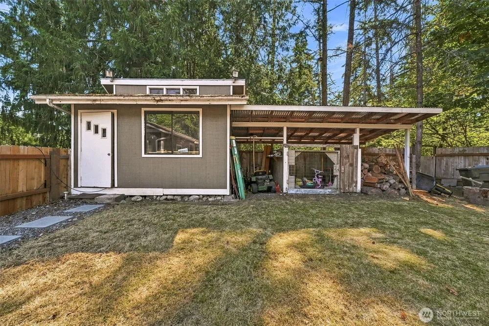 29412 216th Avenue SE Black Diamond, WA 98010