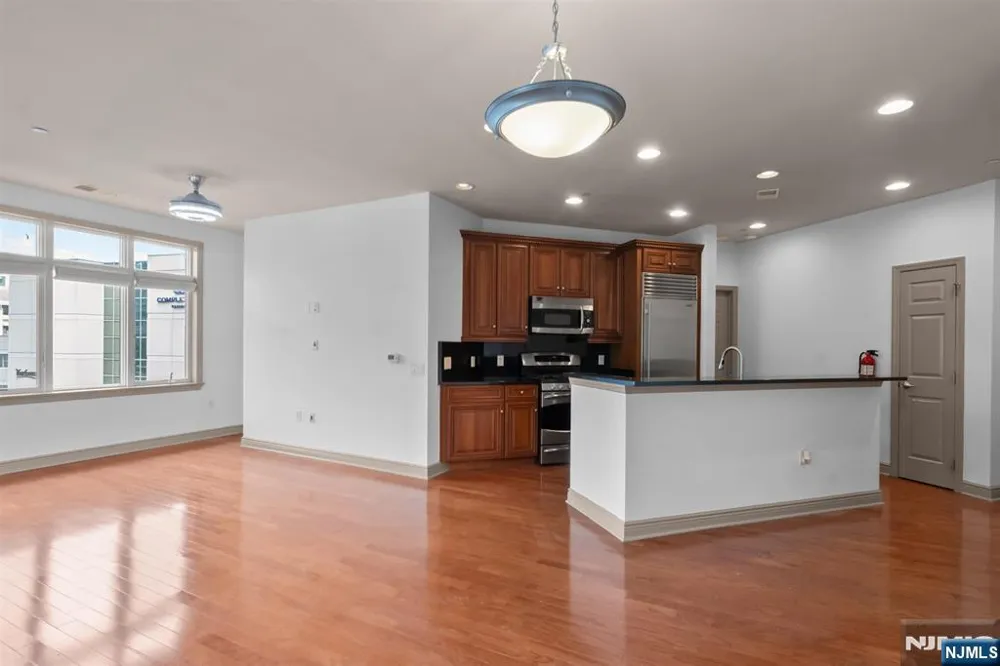 7400 River Road 438 North Bergen, NJ 07047