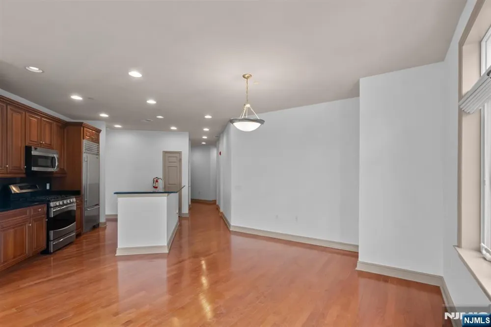 7400 River Road 438 North Bergen, NJ 07047
