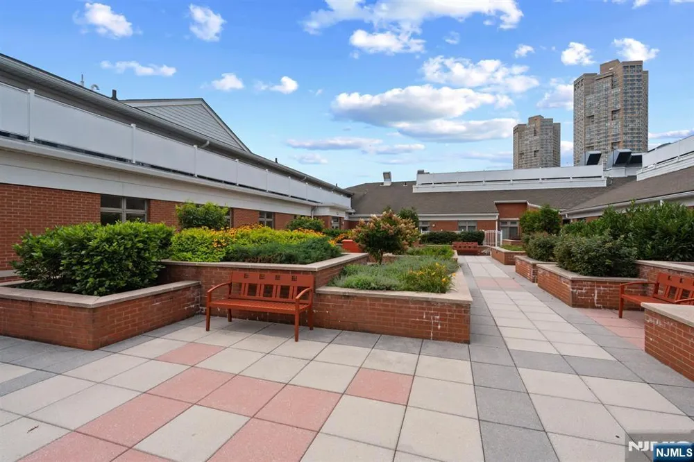 7400 River Road 438 North Bergen, NJ 07047