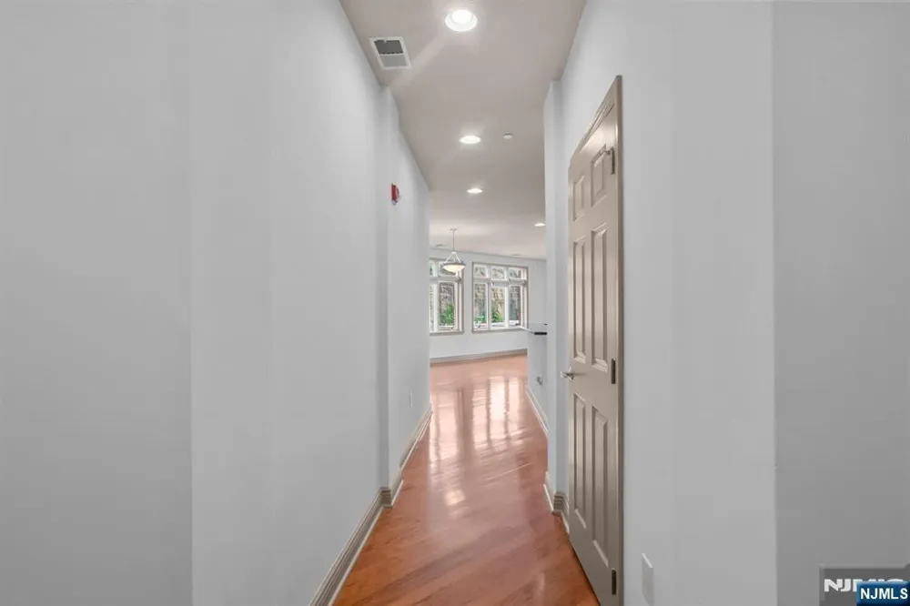 7400 River Road 438 North Bergen, NJ 07047