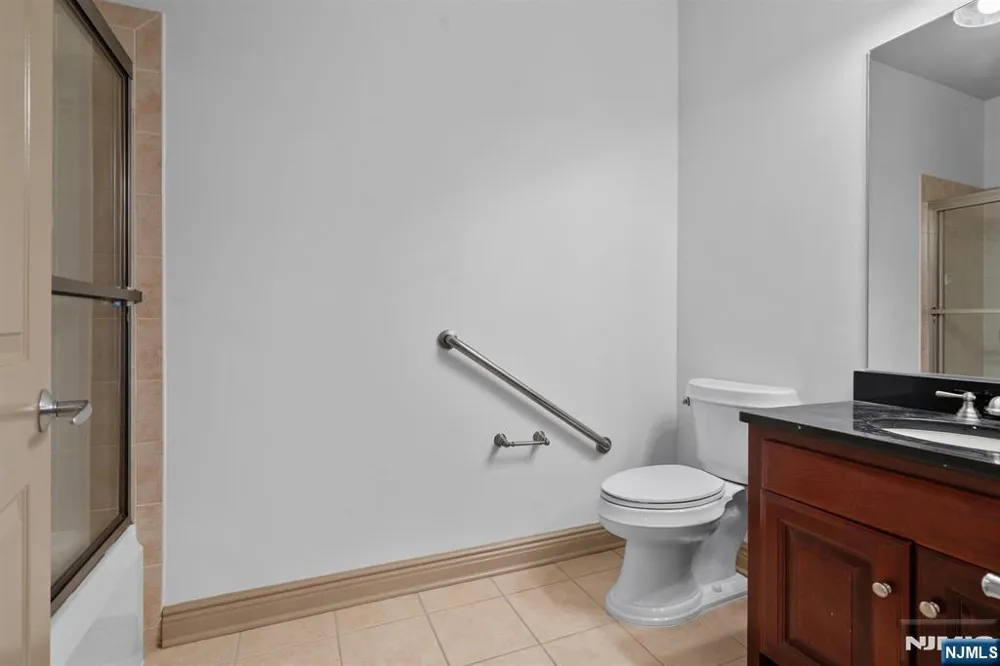 7400 River Road 438 North Bergen, NJ 07047