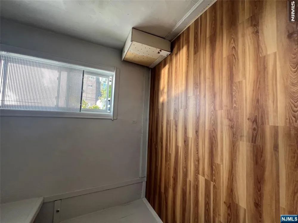 300 Wilson Avenue 1 Fairview, NJ 07022
