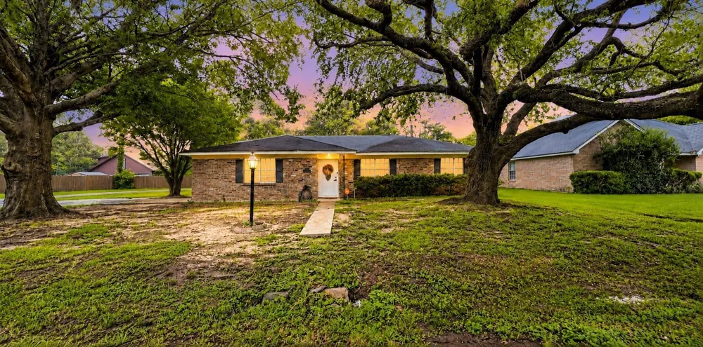 5815 Scenic Drive Beaumont, TX 77713