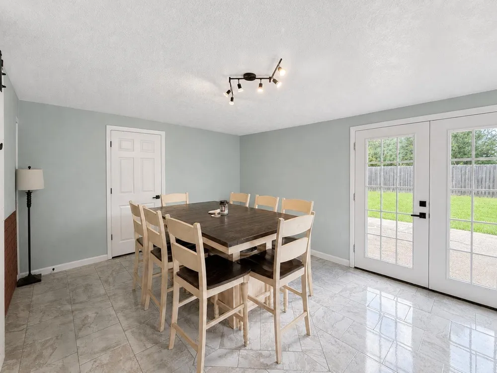 5815 Scenic Drive Beaumont, TX 77713