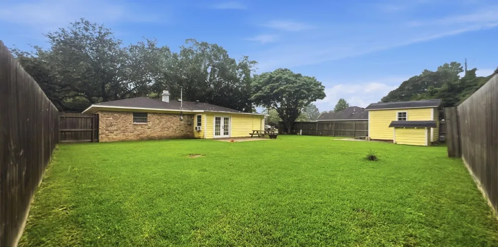 5815 Scenic Drive Beaumont, TX 77713