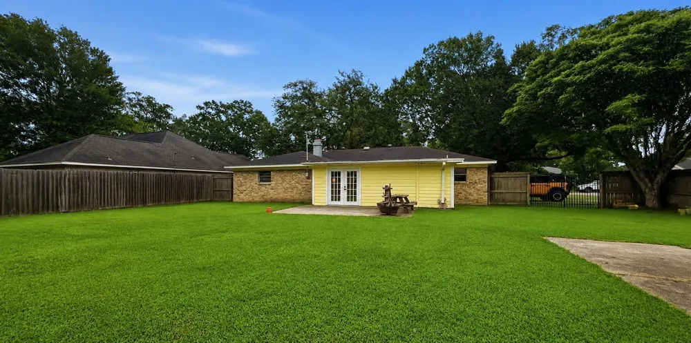 5815 Scenic Drive Beaumont, TX 77713