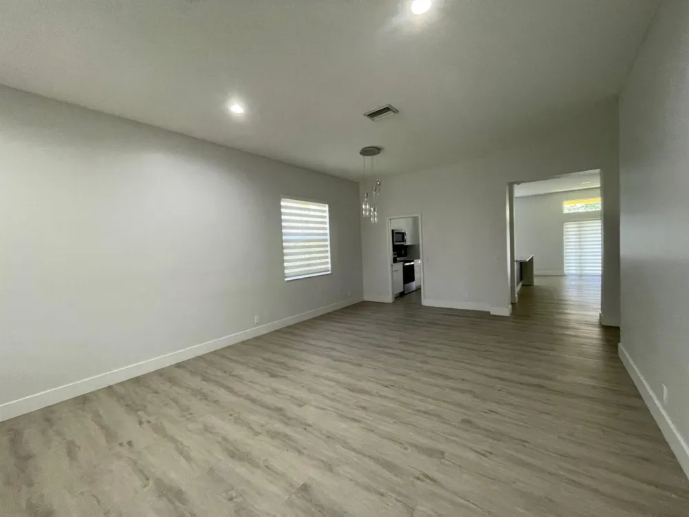 4293 LAUREL RIDGE CIRCLE #4293 Weston, FL 33331