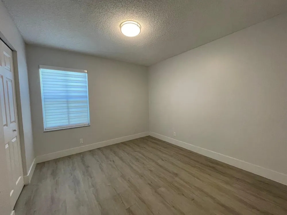 4293 LAUREL RIDGE CIRCLE #4293 Weston, FL 33331