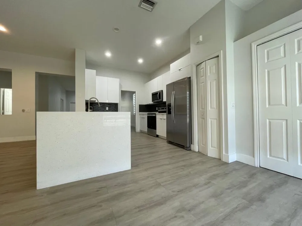 4293 LAUREL RIDGE CIRCLE #4293 Weston, FL 33331