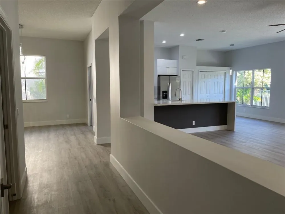 4293 LAUREL RIDGE CIRCLE #4293 Weston, FL 33331