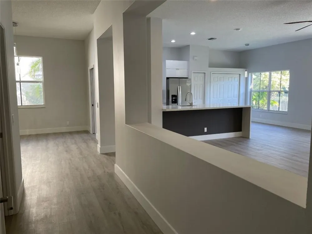 4293 LAUREL RIDGE CIRCLE #4293 Weston, FL 33331