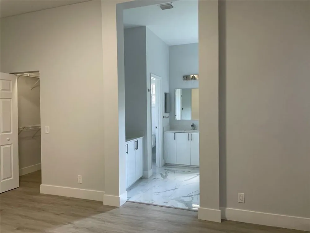 4293 LAUREL RIDGE CIRCLE #4293 Weston, FL 33331