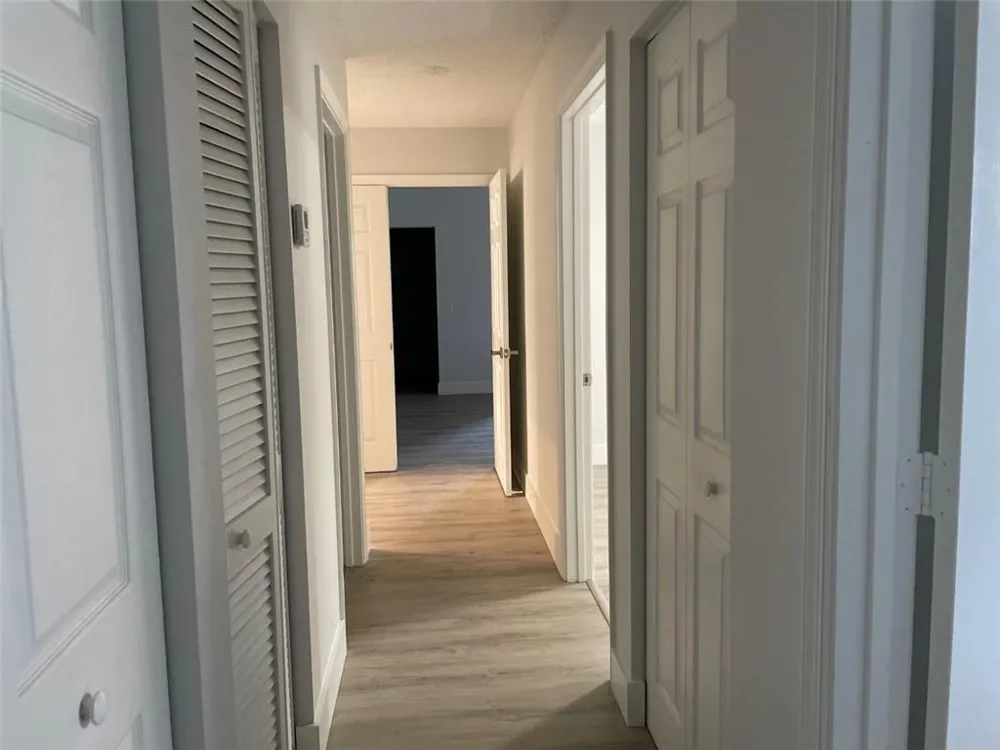 4293 LAUREL RIDGE CIRCLE #4293 Weston, FL 33331