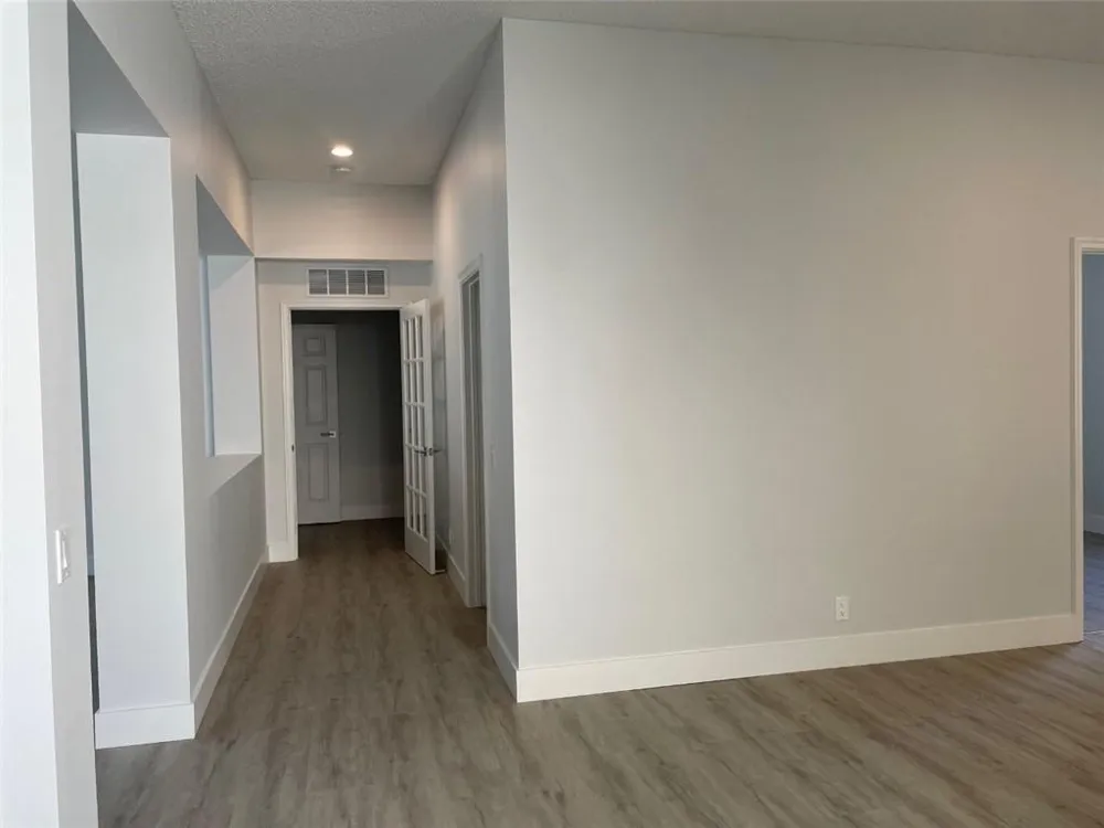 4293 LAUREL RIDGE CIRCLE #4293 Weston, FL 33331