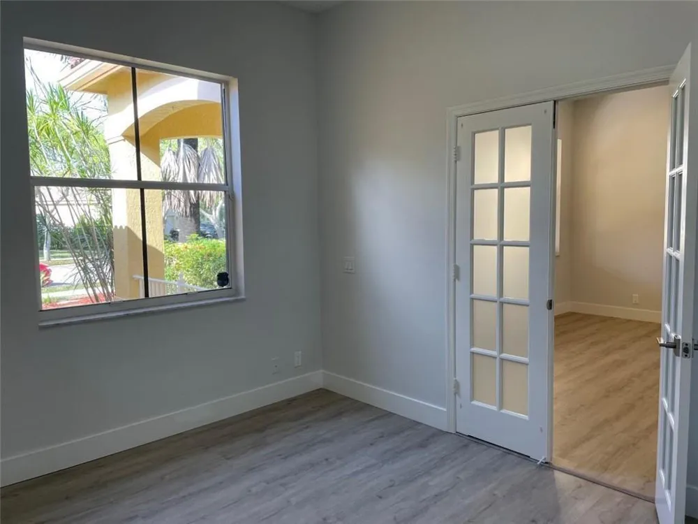 4293 LAUREL RIDGE CIRCLE #4293 Weston, FL 33331