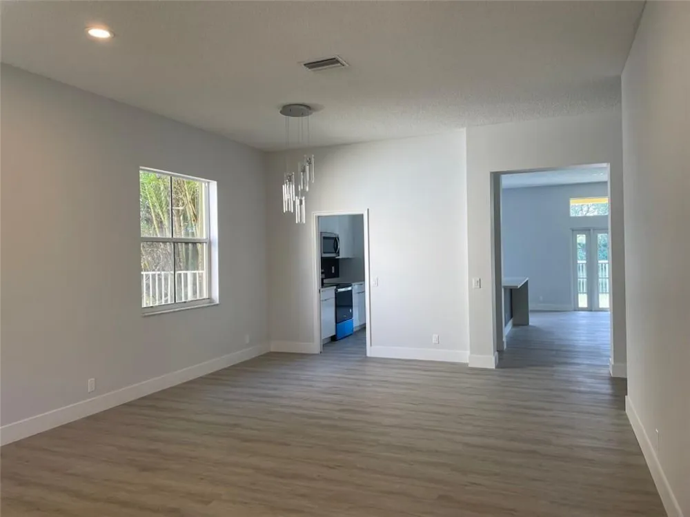 4293 LAUREL RIDGE CIRCLE #4293 Weston, FL 33331