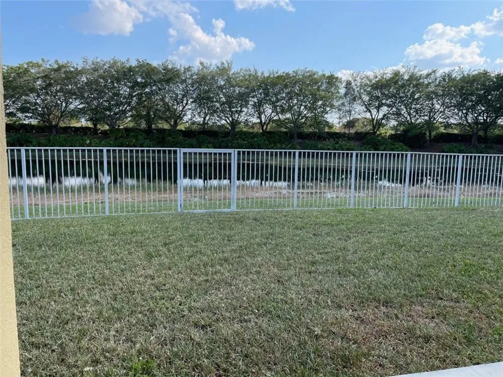 4293 LAUREL RIDGE CIRCLE #4293 Weston, FL 33331