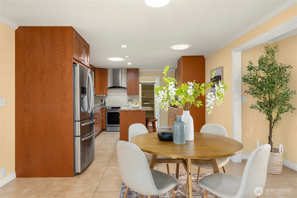 26107 James Lane NE Kingston, WA 98346
