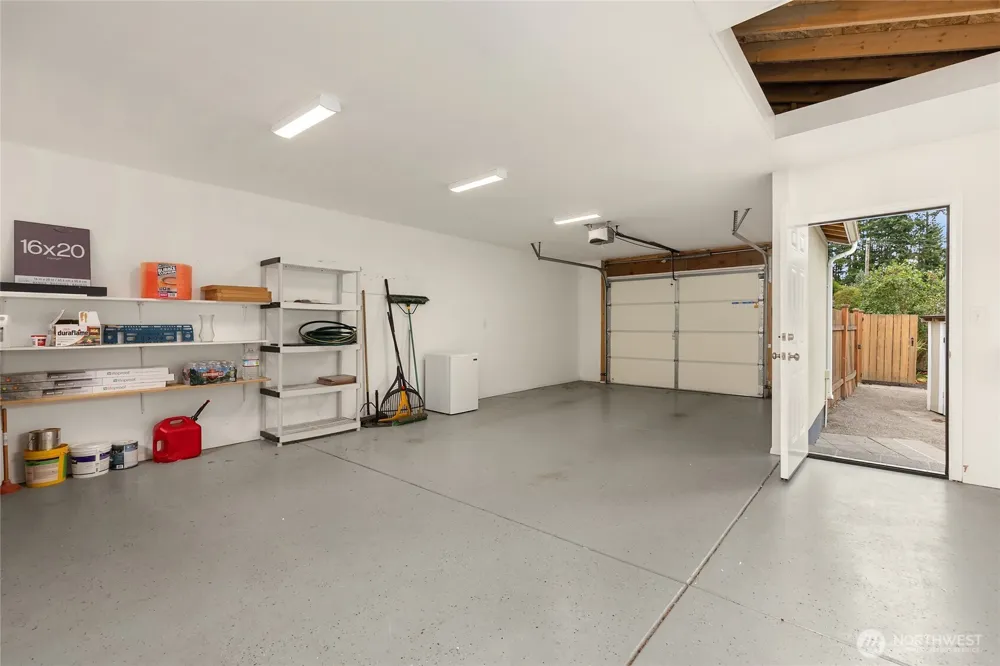 26107 James Lane NE Kingston, WA 98346