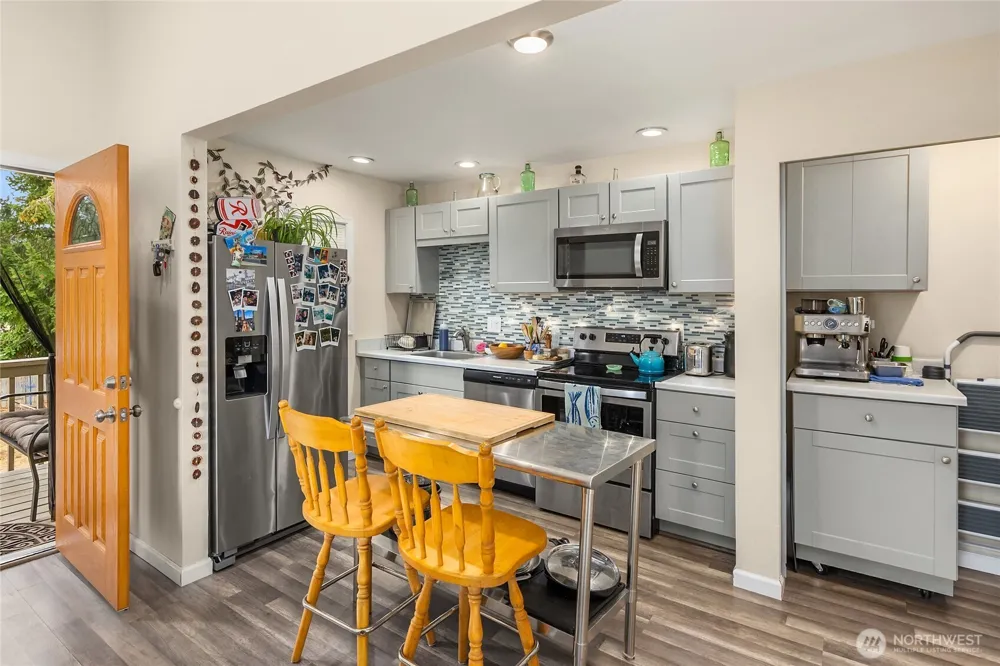 26107 James Lane NE Kingston, WA 98346