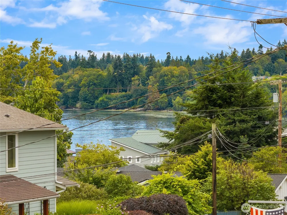 26107 James Lane NE Kingston, WA 98346