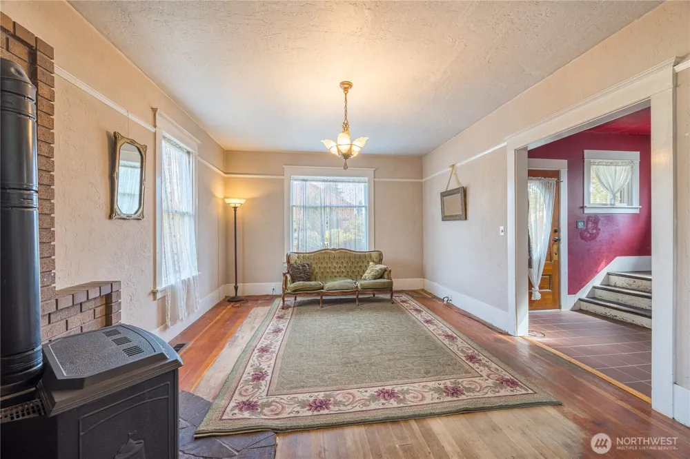 220 W 11th Street Port Angeles, WA 98362
