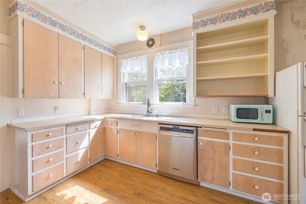 220 W 11th Street Port Angeles, WA 98362