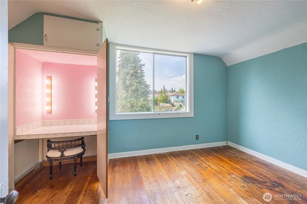 220 W 11th Street Port Angeles, WA 98362