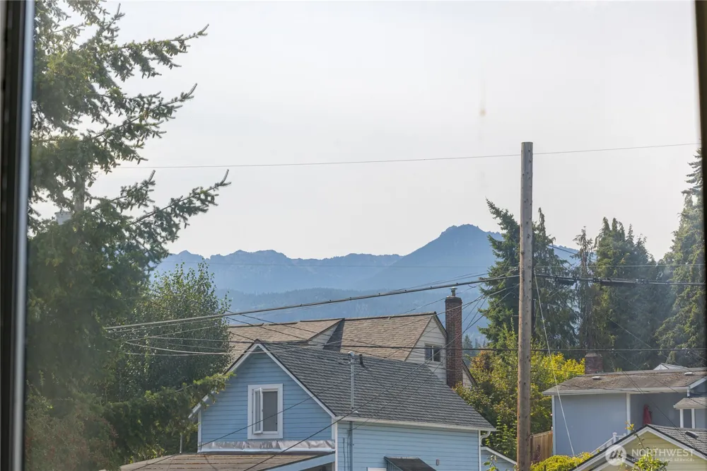 220 W 11th Street Port Angeles, WA 98362