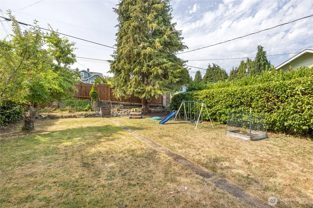 220 W 11th Street Port Angeles, WA 98362