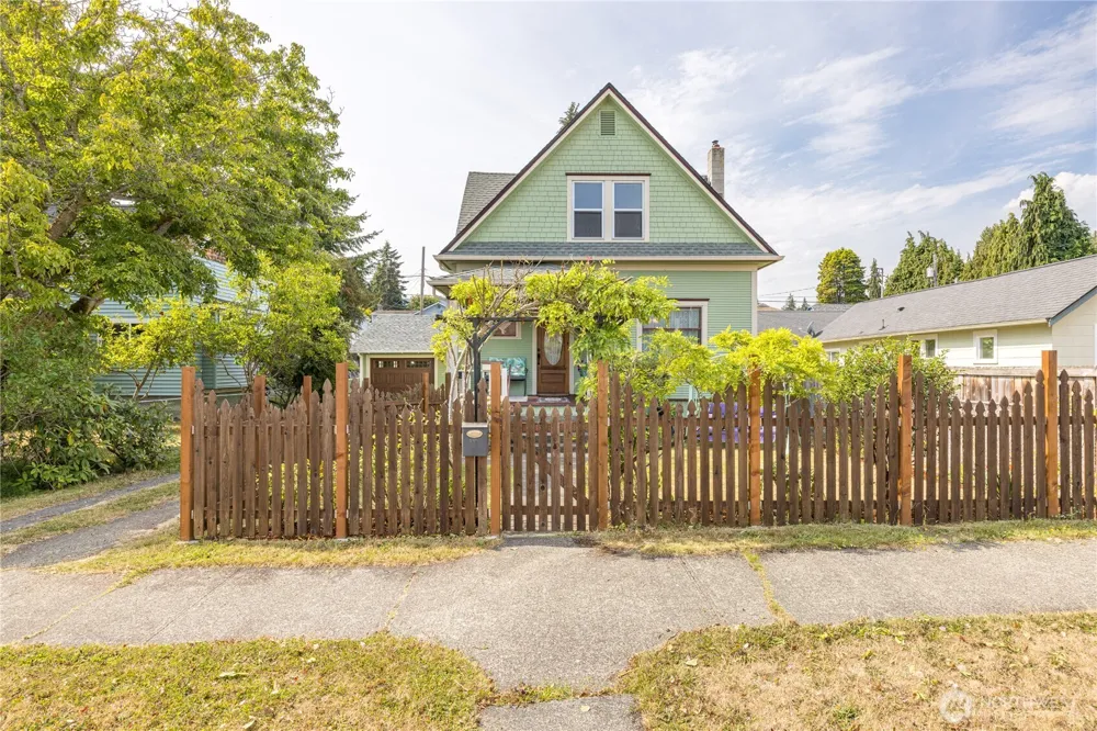 220 W 11th Street Port Angeles, WA 98362