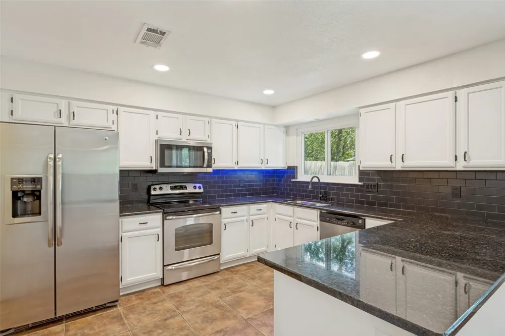 8803 Texas Sun Drive Austin, TX 78748