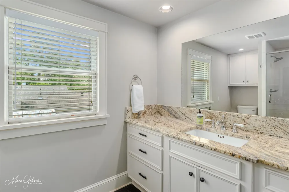 231 Atkins Avenue Shreveport, LA 71104