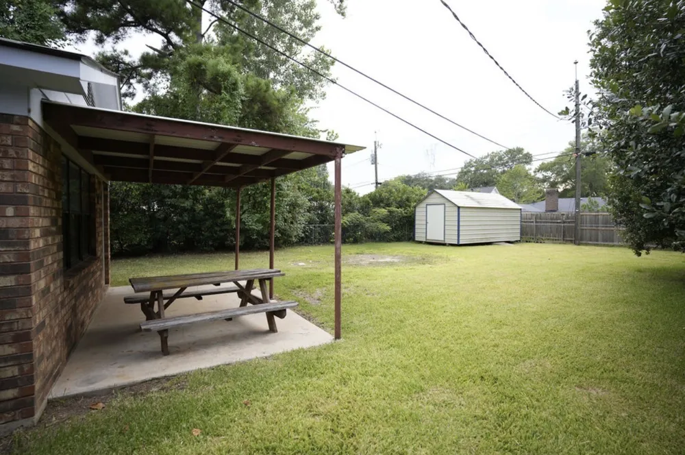 6138 Lovers Lane Shreveport, LA 71105