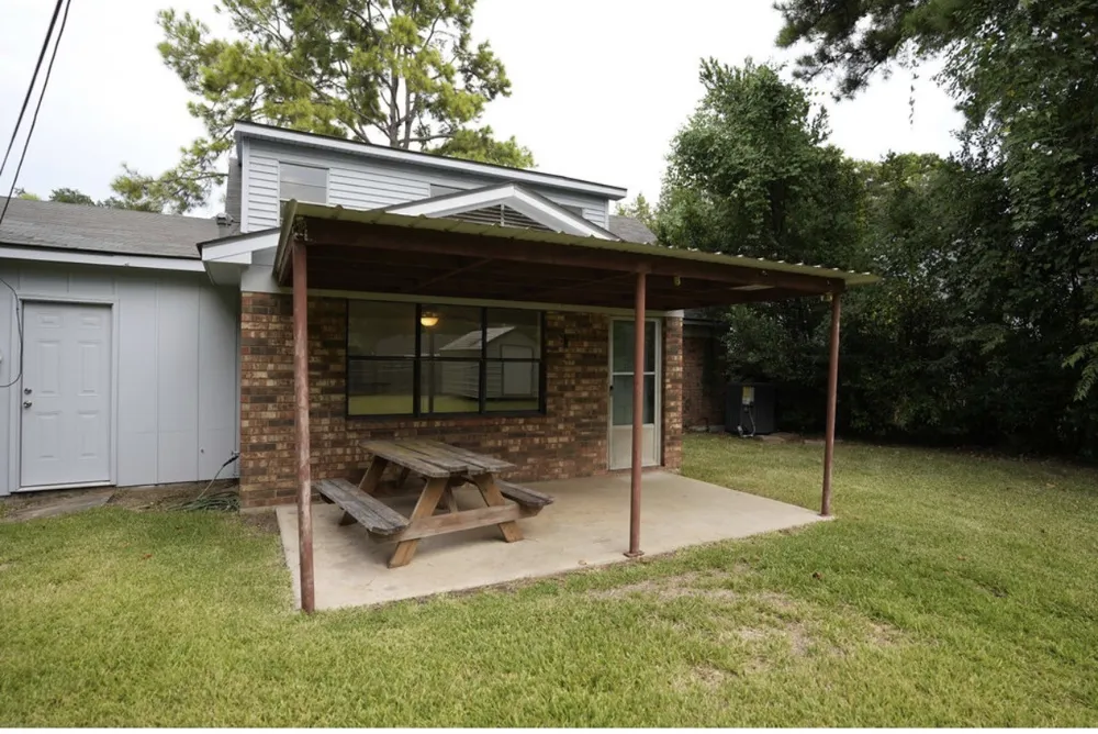 6138 Lovers Lane Shreveport, LA 71105