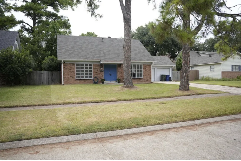 6138 Lovers Lane Shreveport, LA 71105