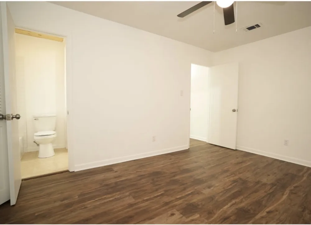 6138 Lovers Lane Shreveport, LA 71105