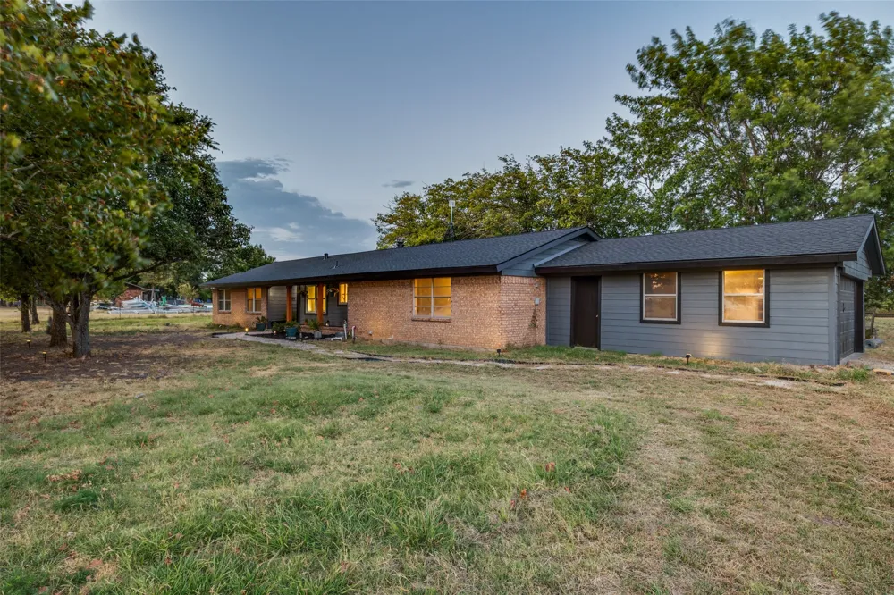 1015 Fm 981 Leonard, TX 75452