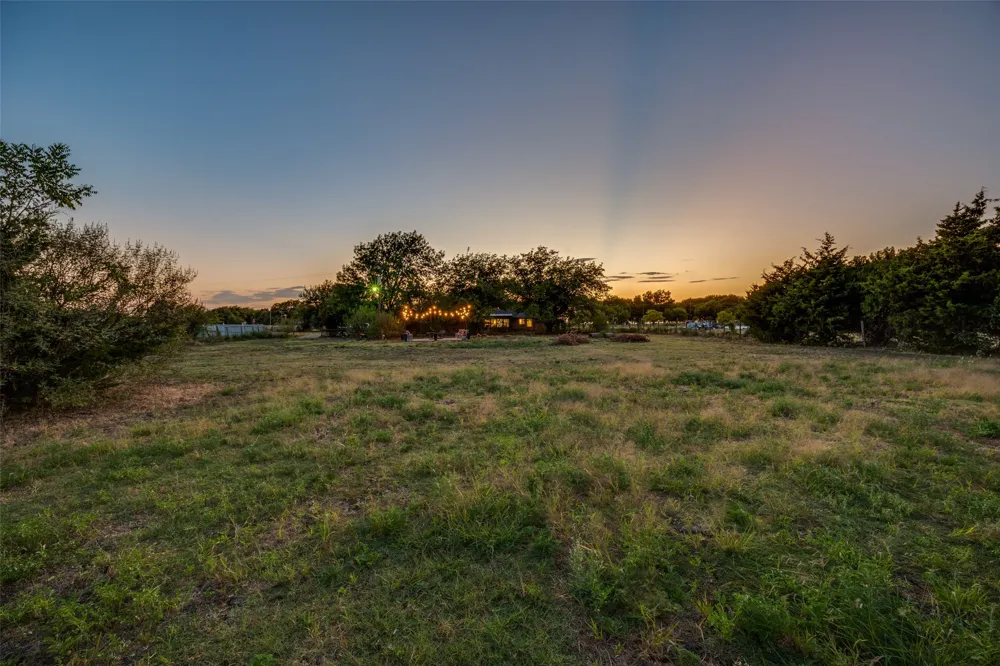 1015 Fm 981 Leonard, TX 75452