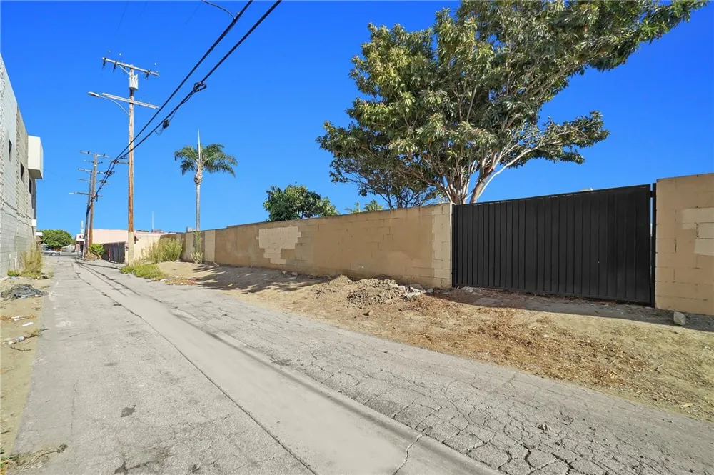 543 E Lincoln Street Carson, CA 90745