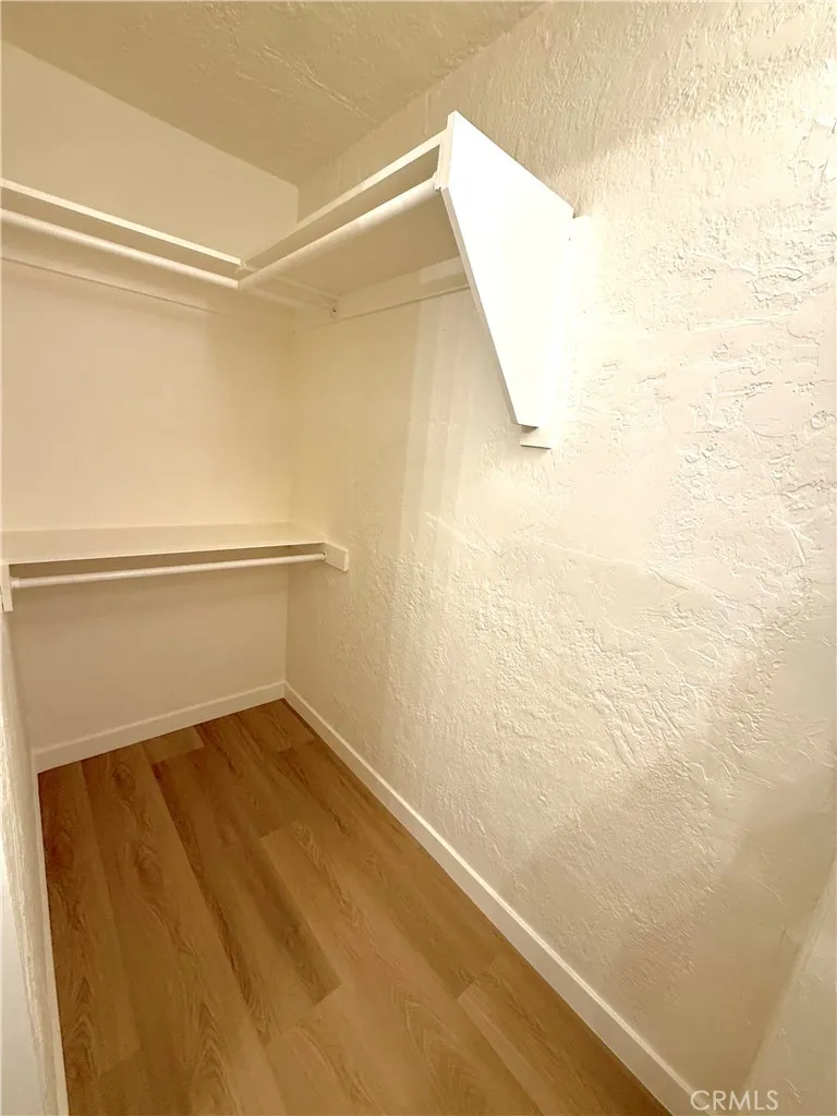 472 W Burnett Long Beach, CA 90806