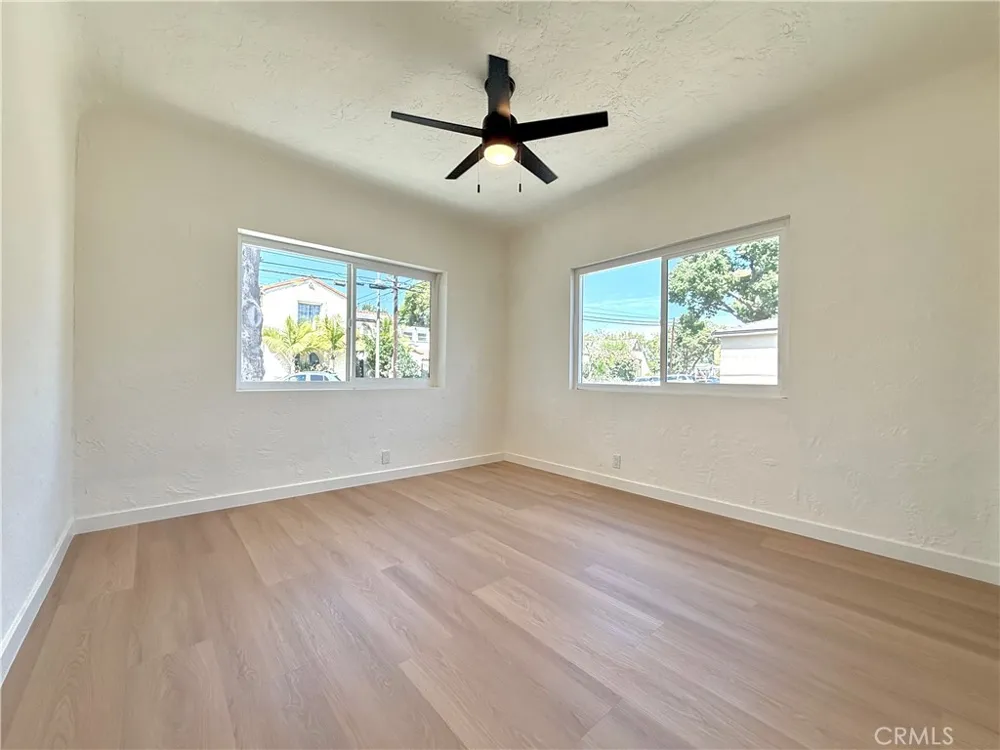 472 W Burnett Long Beach, CA 90806